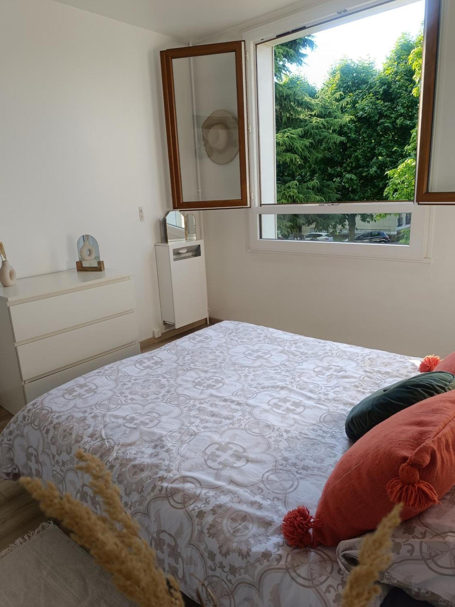 Private Room In Cozy Homestay - Line 14, Direct Access To Paris - Airport Orly Шевийи-Ларю Экстерьер фото